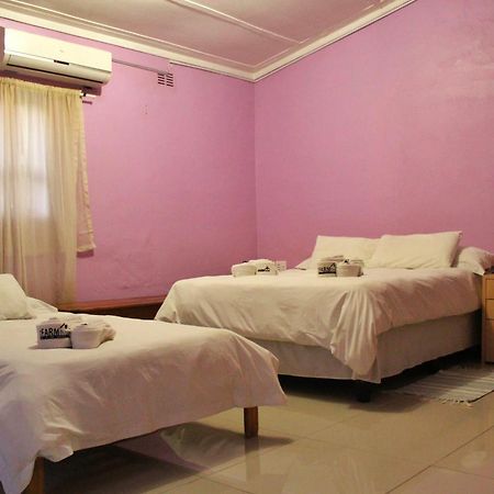 The Farmhouse Boutique Guesthouse And Beergarden Cc Outjo Εξωτερικό φωτογραφία