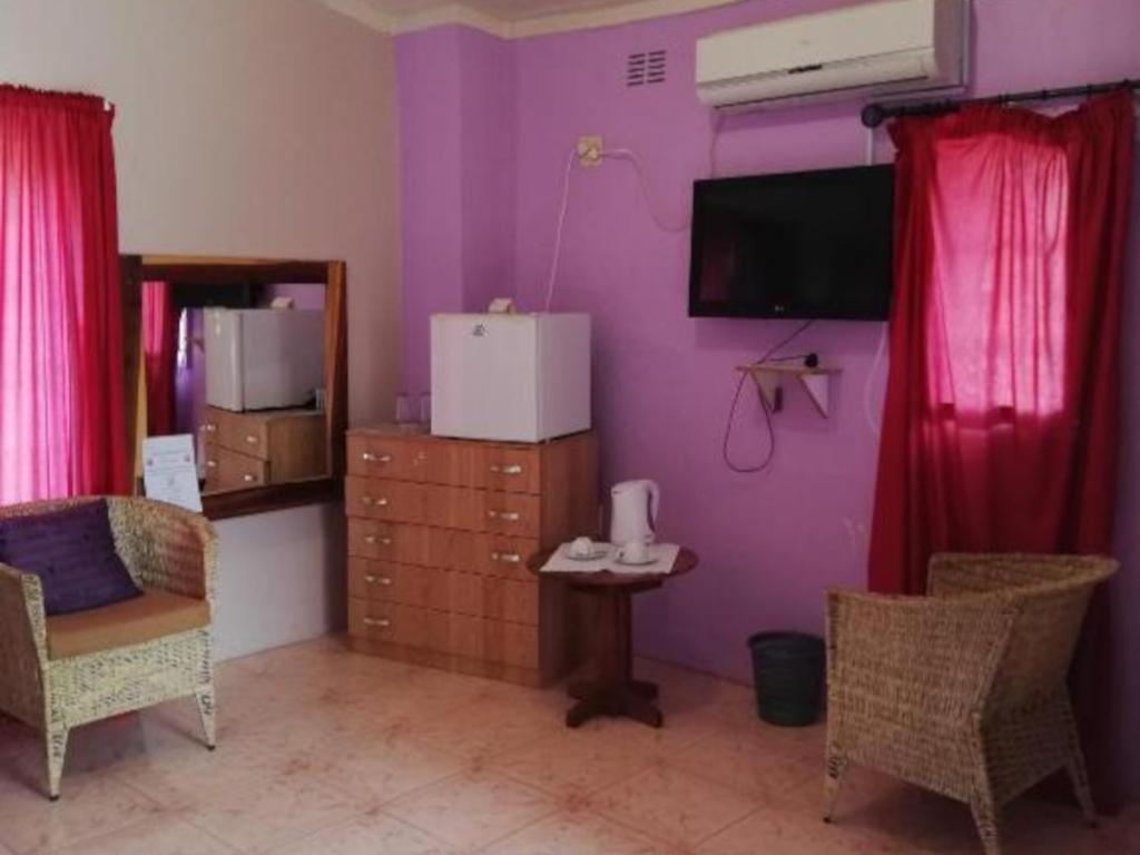 The Farmhouse Boutique Guesthouse And Beergarden Cc Outjo Εξωτερικό φωτογραφία