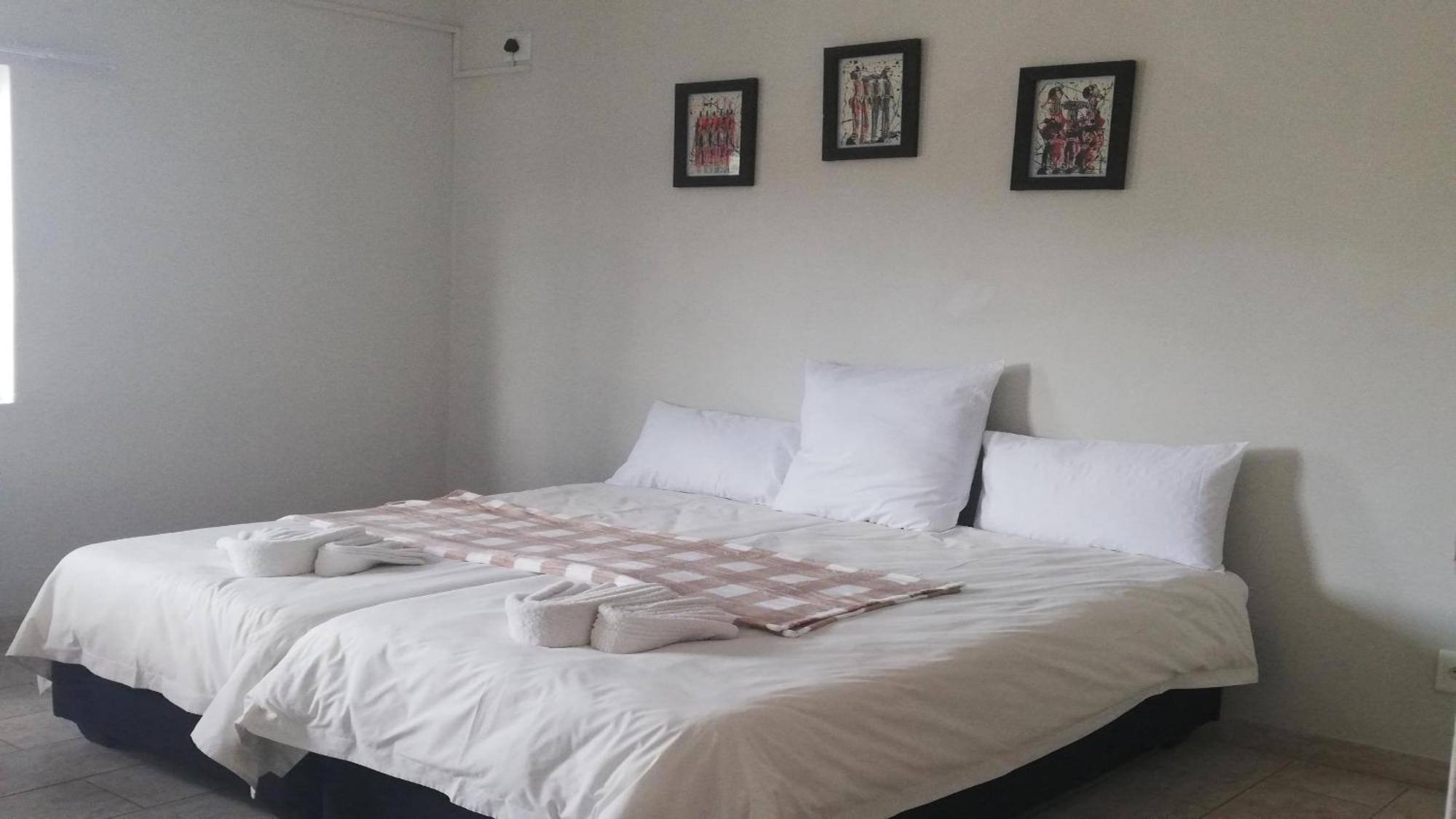 The Farmhouse Boutique Guesthouse And Beergarden Cc Outjo Δωμάτιο φωτογραφία