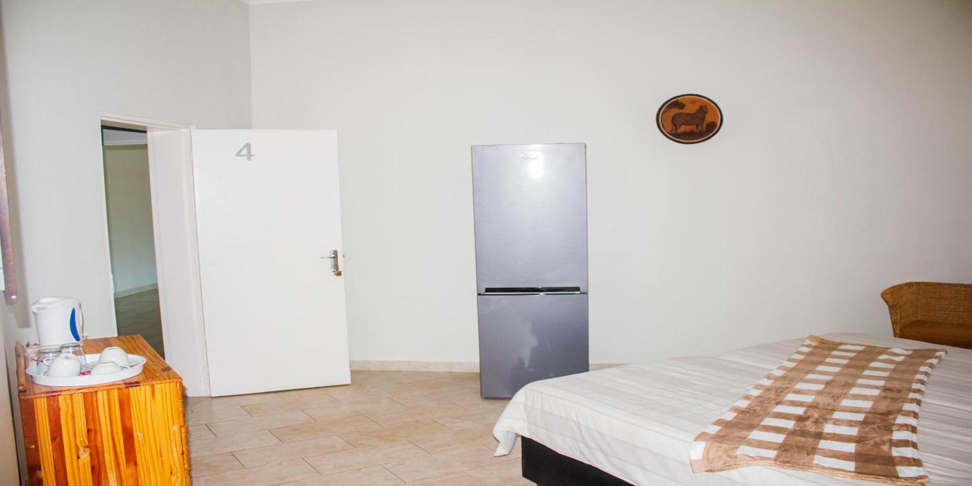 The Farmhouse Boutique Guesthouse And Beergarden Cc Outjo Δωμάτιο φωτογραφία