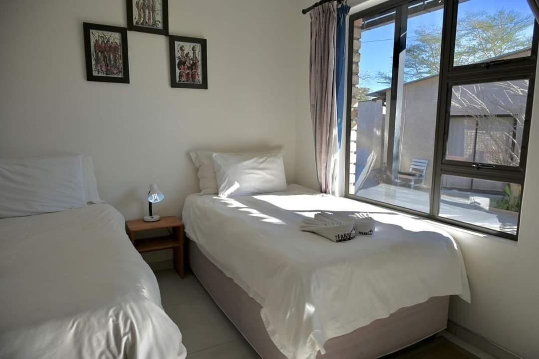 The Farmhouse Boutique Guesthouse And Beergarden Cc Outjo Δωμάτιο φωτογραφία