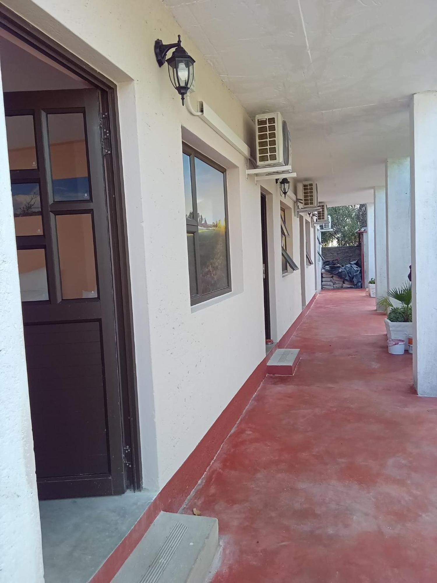 The Farmhouse Boutique Guesthouse And Beergarden Cc Outjo Εξωτερικό φωτογραφία