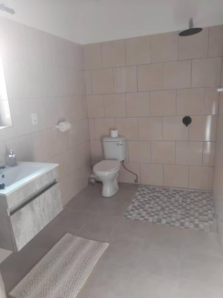 The Farmhouse Boutique Guesthouse And Beergarden Cc Outjo Εξωτερικό φωτογραφία