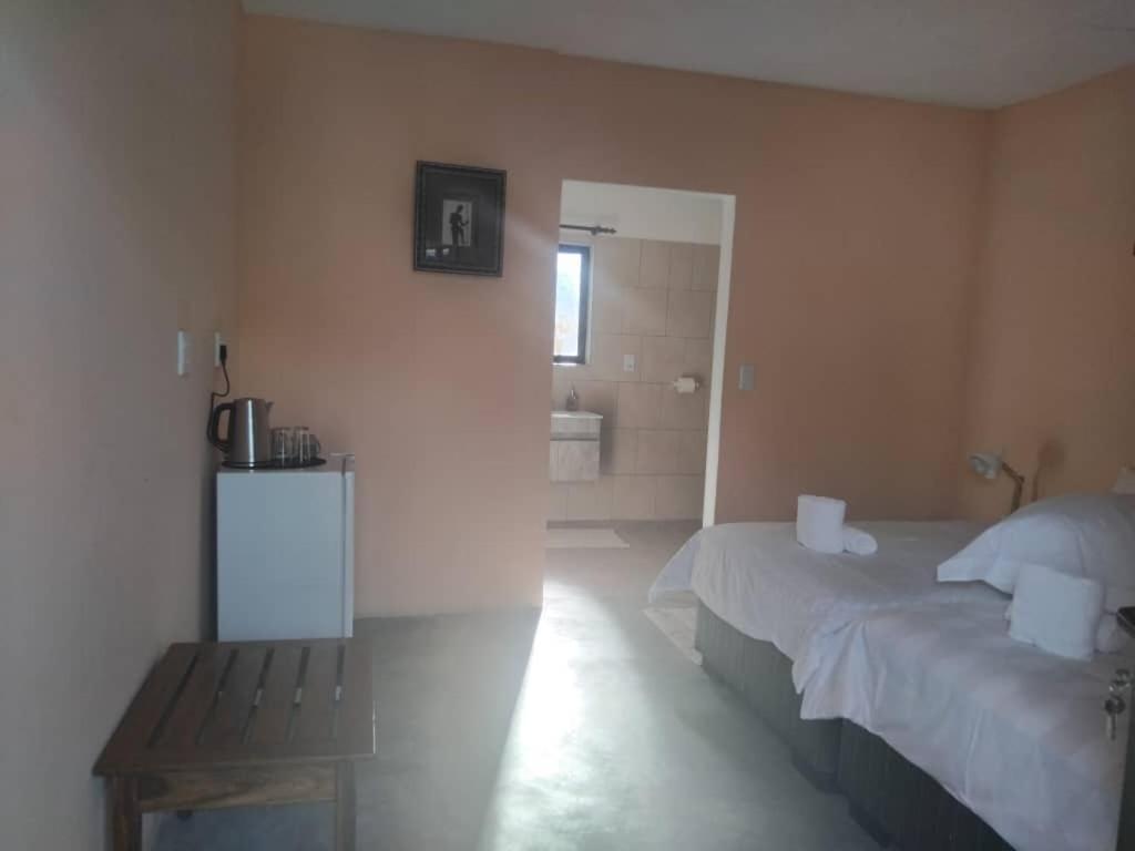 The Farmhouse Boutique Guesthouse And Beergarden Cc Outjo Εξωτερικό φωτογραφία