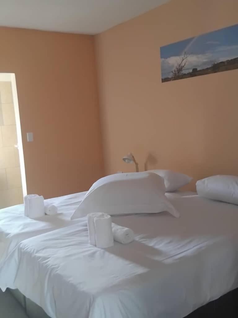 The Farmhouse Boutique Guesthouse And Beergarden Cc Outjo Εξωτερικό φωτογραφία